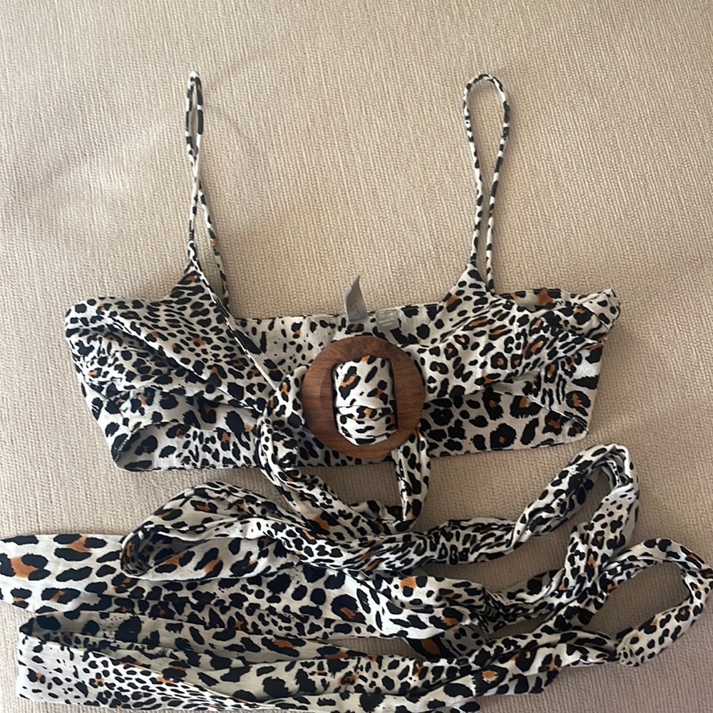 ASOS leopard print tie top size US 6